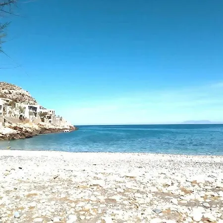 Apartment Naxos Mountain Retreat - Tiny House Build On Rock Koronos